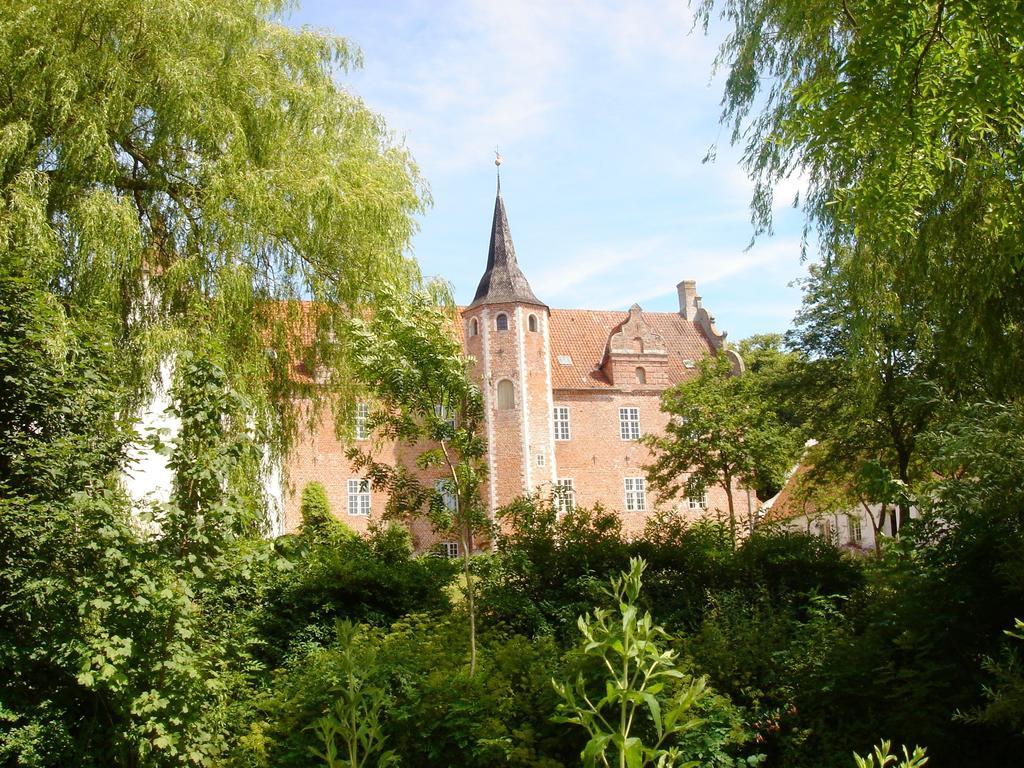 Harridslevgaard Slots Apartments Bogense Buitenkant foto