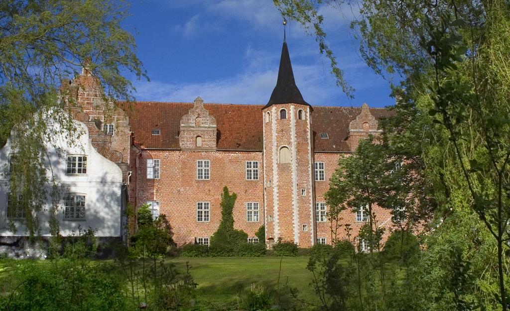 Harridslevgaard Slots Apartments Bogense Buitenkant foto